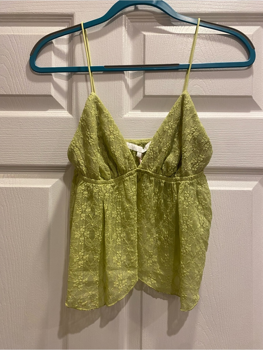 Lace V-Neck Spaghetti-Strap Cami in Lime